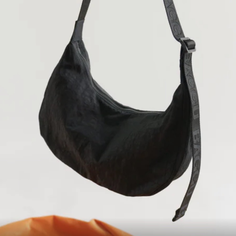 Baggu Medium Nylon Crescent Bag Black